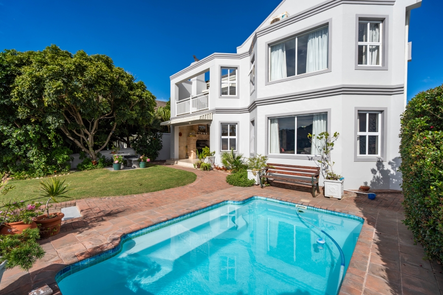 5 Bedroom Property for Sale in Royal Alfred Marina Eastern Cape